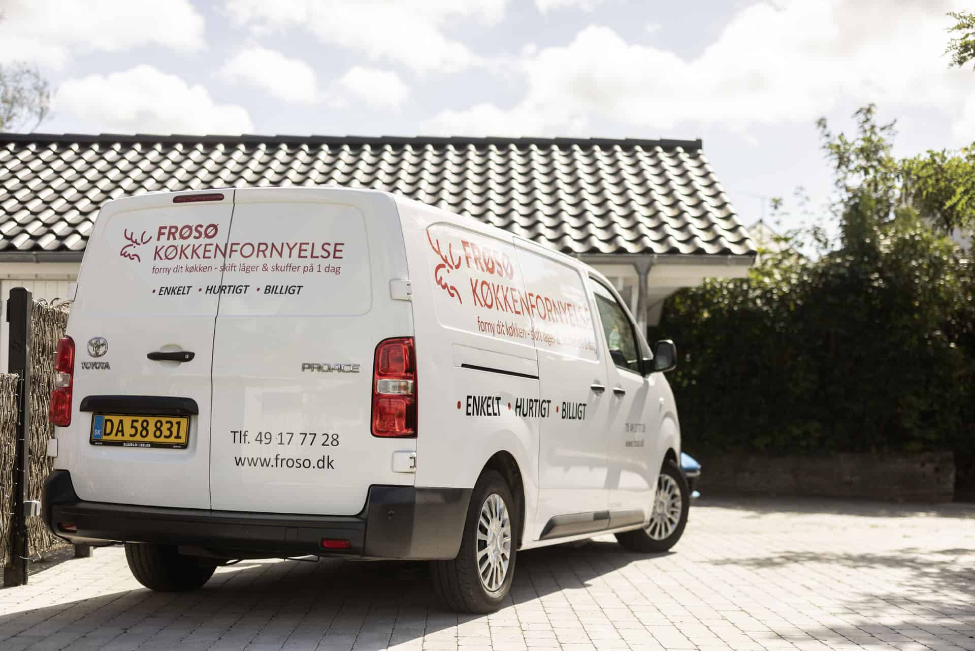 Frøsø Køkkenfornyelse servicebil.