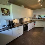 Køkkenrenovering Slagelse – køkken efter renovering